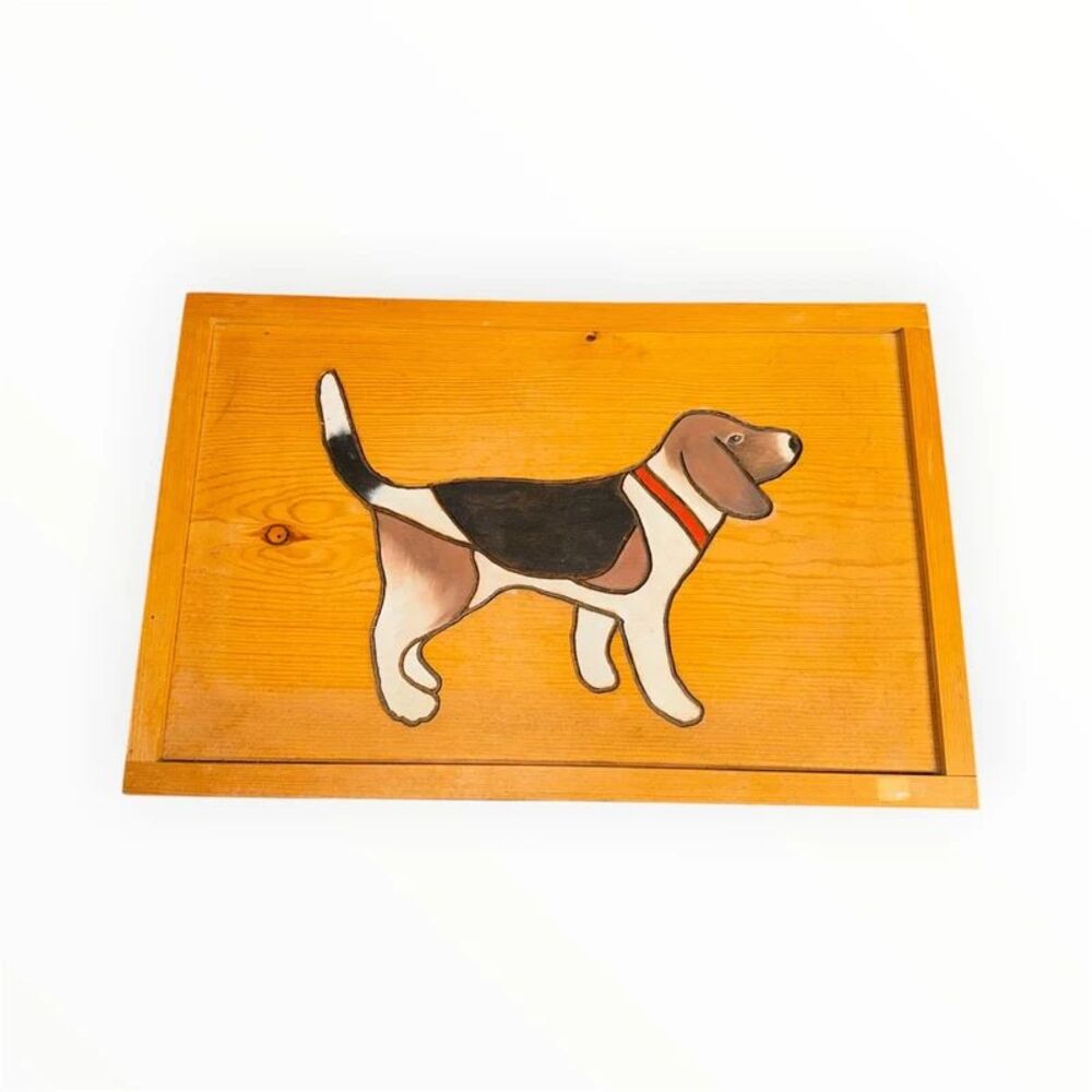 Wooden hand carved beagle art
